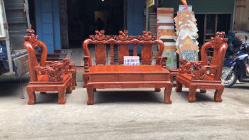 Đánh Vecni bộ ghế Minh Quốc Nghê VIP gỗ hương đá