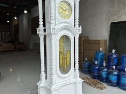 dong ho tu tru 2m3 go huong da mau trang su tan co dien dogobaoloc 4