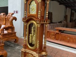 dong ho tu tru ma vang go huong da mat dong ho vuong dogobaoloc 2