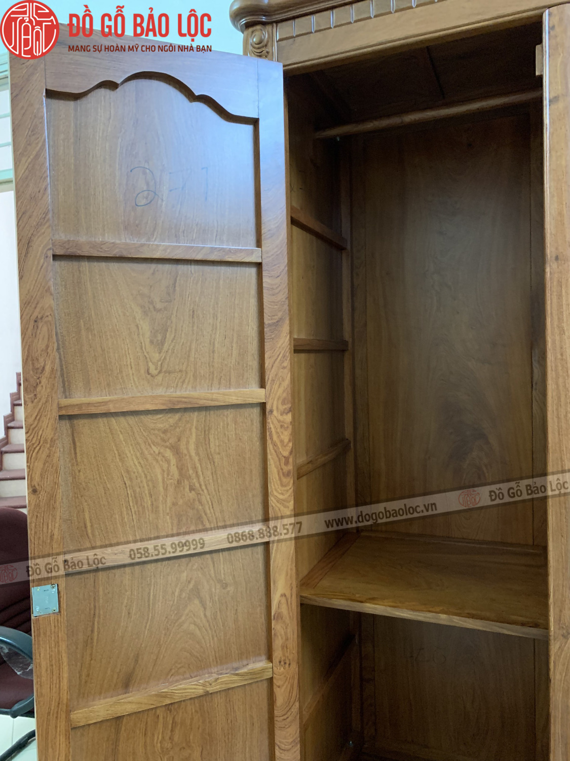 Tủ Áo Mẫu 3 Cánh Gỗ Hương Đá - Mẫu Cánh Trơn
